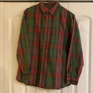 Lee Mens size medium button down long sleeve shirt